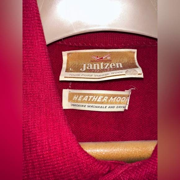 Vintage Jantzen 💯 Virgin Wool Sweater - Picture 4 of 6